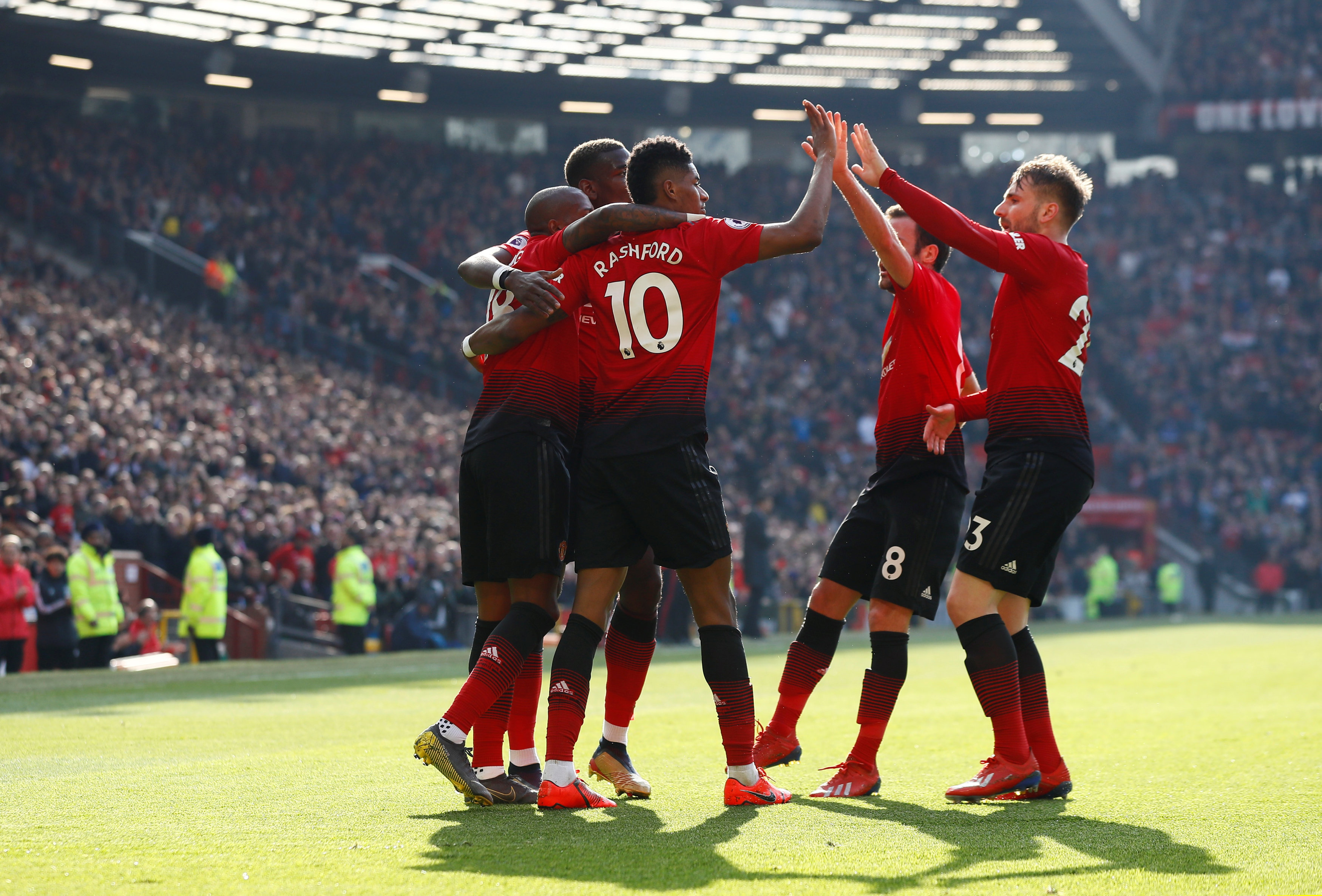 穆阿尼在法 穆阿尼在法